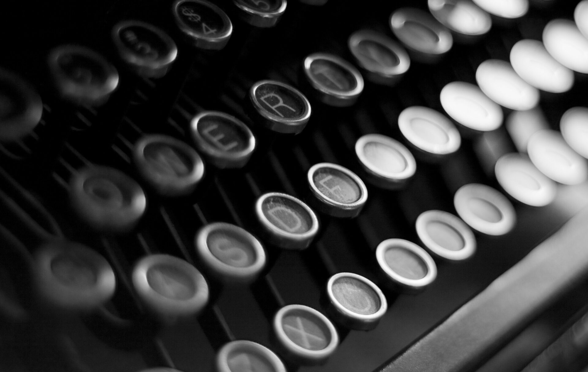 Schreibmaschinen-Reparatur - professionelle Reparatur von Schreibmaschinen aller Marken durch erfahrene Techniker